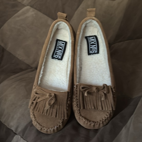Mix No6 7.5 Fringe moccasins - Picture 4 of 5